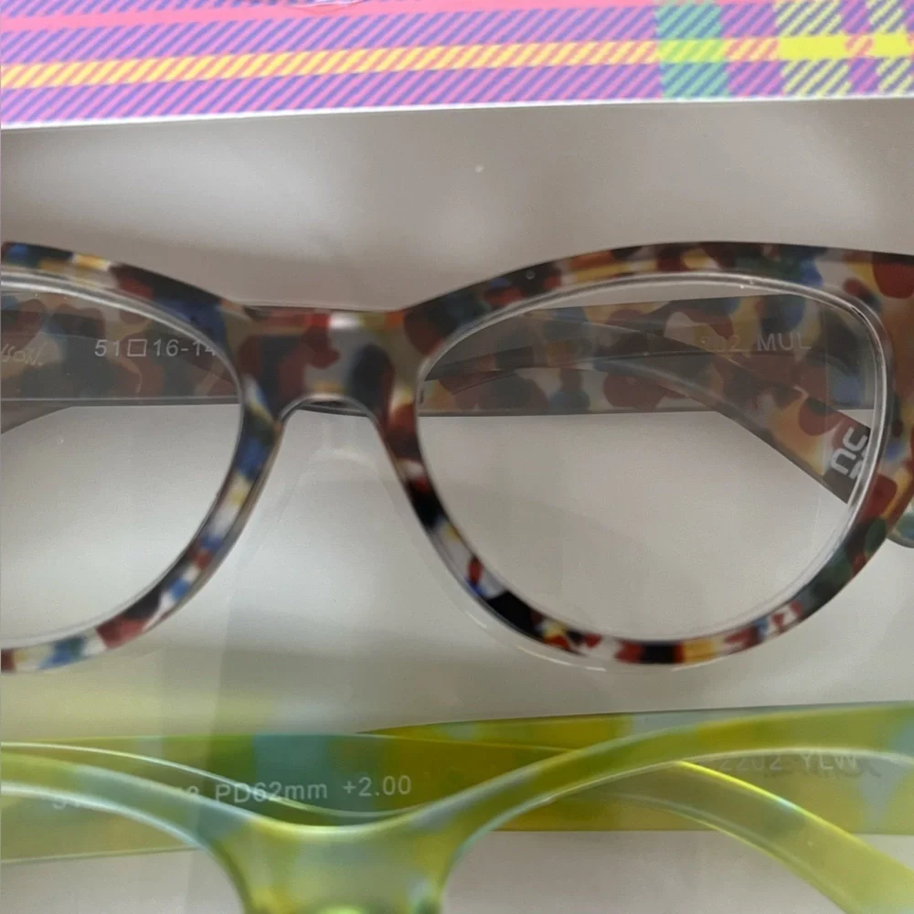 Betsey Johnson 3 Set Reading Cat Eye Glasses 2.50 Pastel Pink Green Brown Set